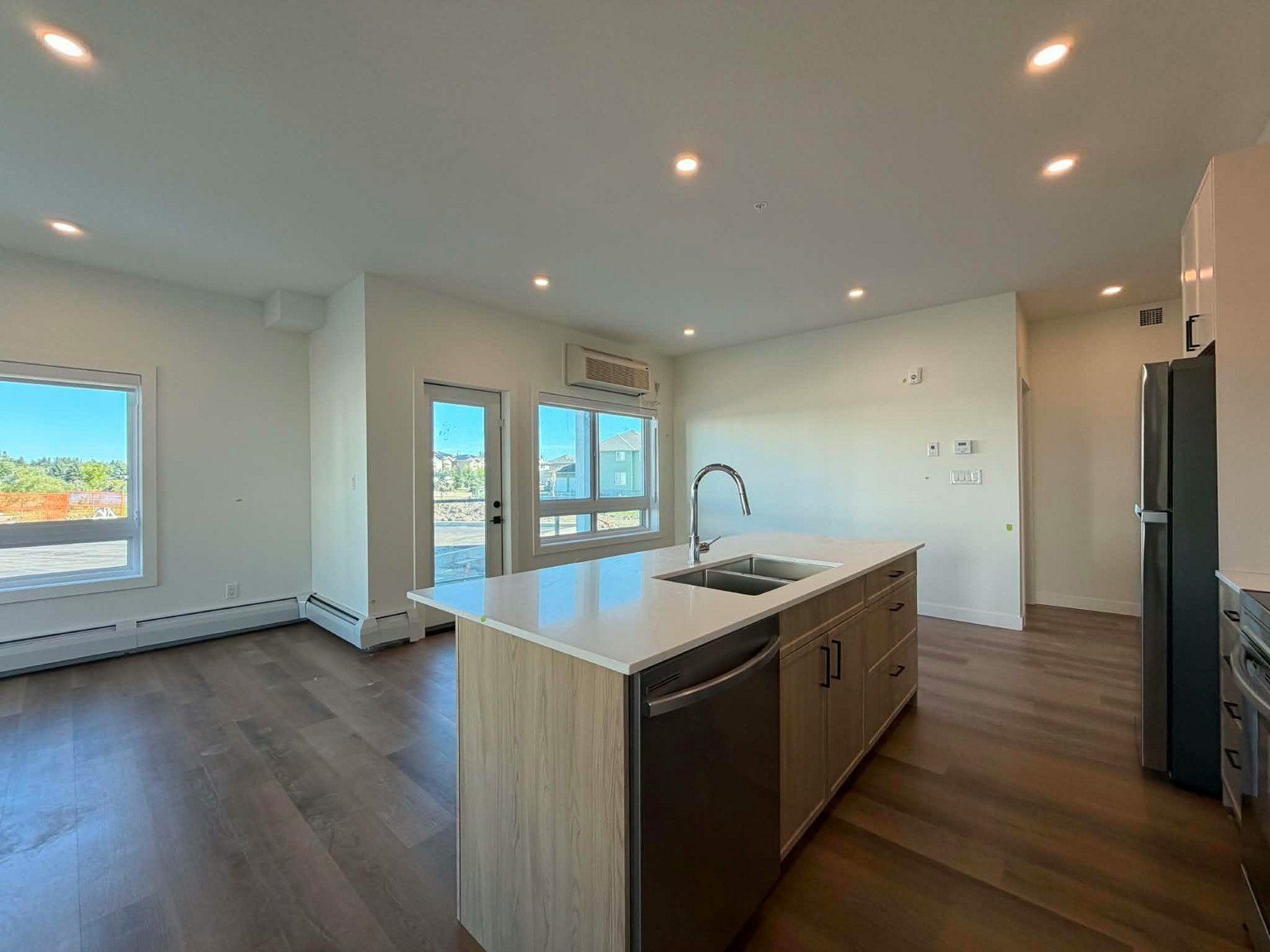4701 32 Avenue, Beaumont, AB, T4X 0B7 - 6