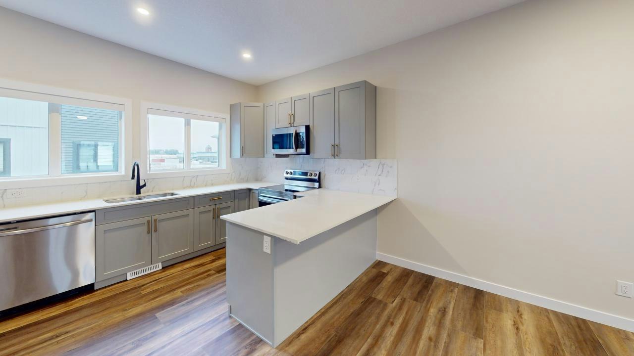 4701 32 Avenue, Beaumont, AB, T4X 0B7 - 5