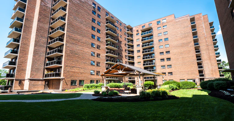 XXX1-2386 New Street, Burlington, ON, L7R 1J8 - 13