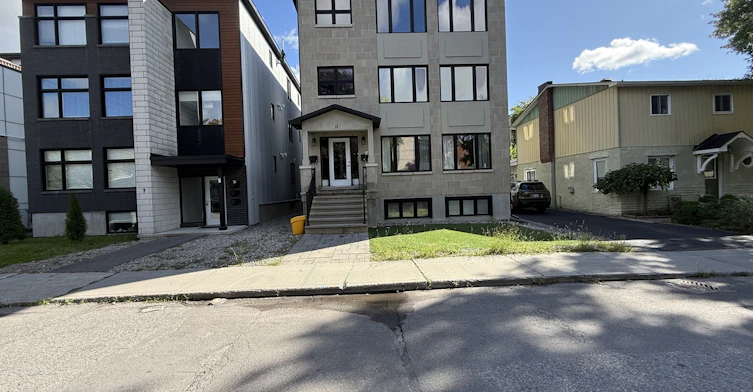 2-11 Chestnut Street, Ottawa, ON, K1S 0Z7