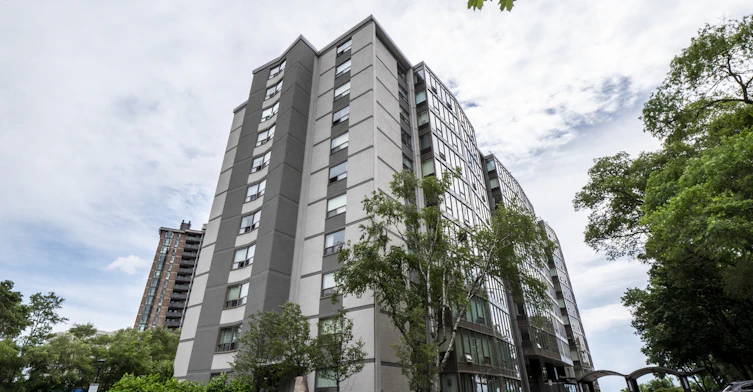 1109-5220 Lakeshore, Burlington, ON, L7L 1C6 - 15