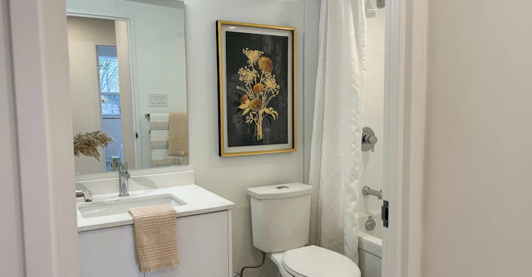 0111-5220 Lakeshore, Burlington, ON, L7L 1C6 - 5