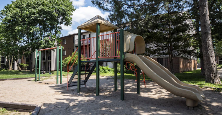 0608-6599 Glen Erin Drive, Mississauga, ON, L5N 2X3 - 9