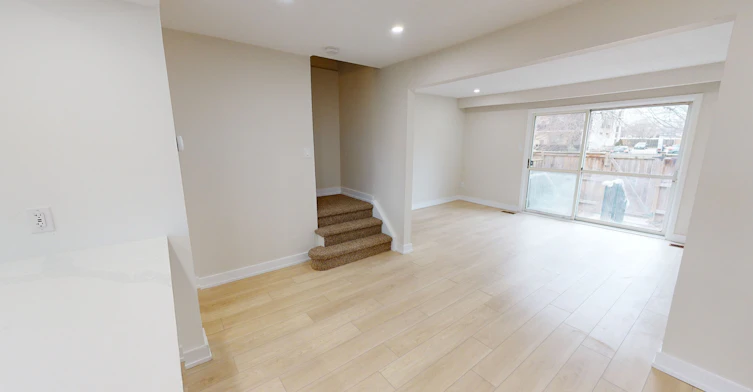 0104-25 Tindale Court, Hamilton, ON, L8K 6C8 - 4
