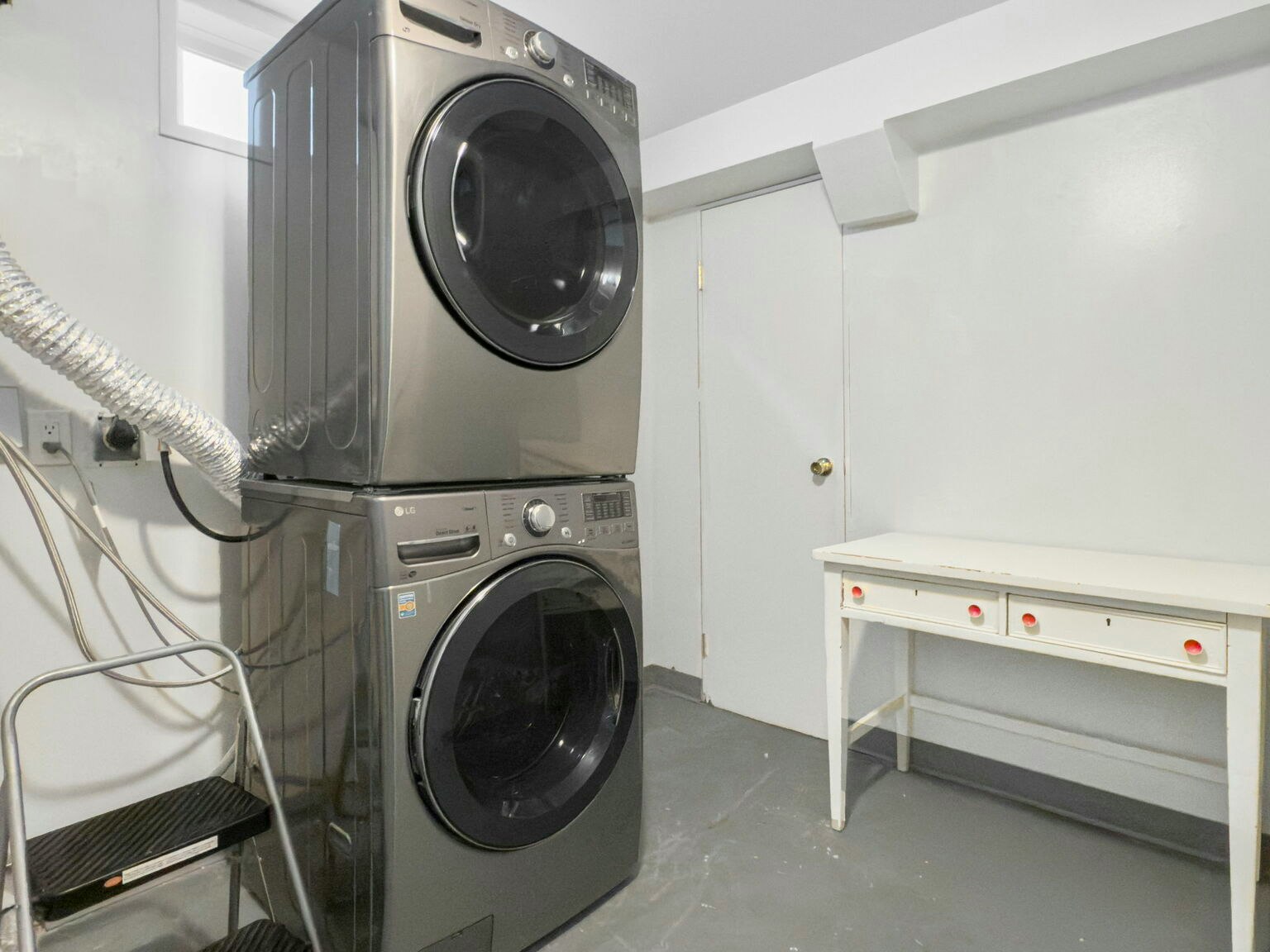 Lower-63 Woodglen Close Southwest, Calgary, AB, T2W 4M9 - 10