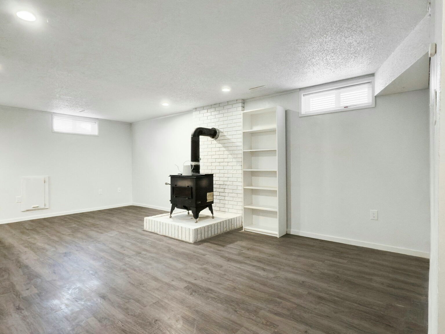 Lower-63 Woodglen Close Southwest, Calgary, AB, T2W 4M9 - 5