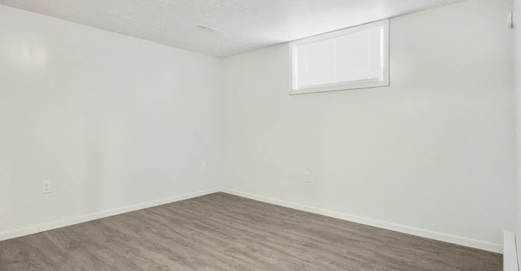Lower-63 Woodglen Close Southwest, Calgary, AB, T2W 4M9 - 7