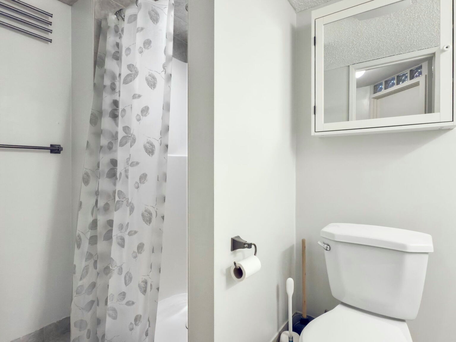 Lower-63 Woodglen Close Southwest, Calgary, AB, T2W 4M9 - 9