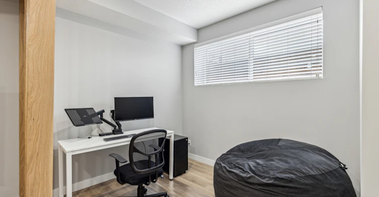 Lower-7136 34 Avenue Northwest, Calgary, AB, T3B 1N3 - 4