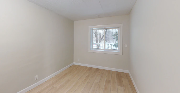 348Z-15-348 Zephyr Avenue, Ottawa, ON, K2B 5Z9 - 4