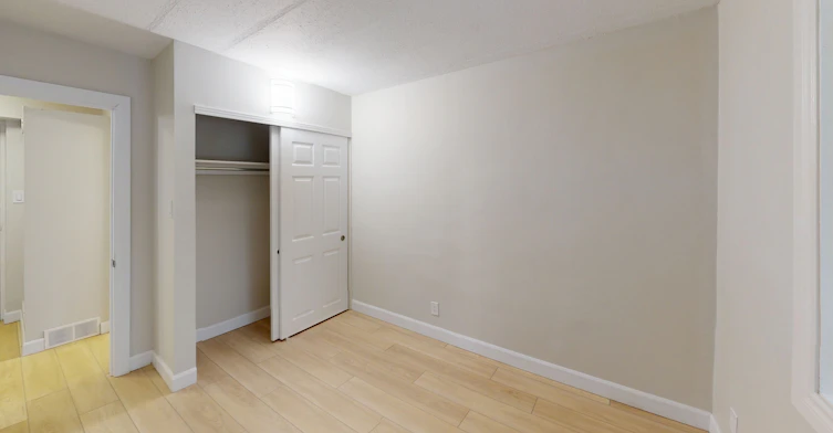 368Z-10-348 Zephyr Avenue, Ottawa, ON, K2B 5Z9 - 5