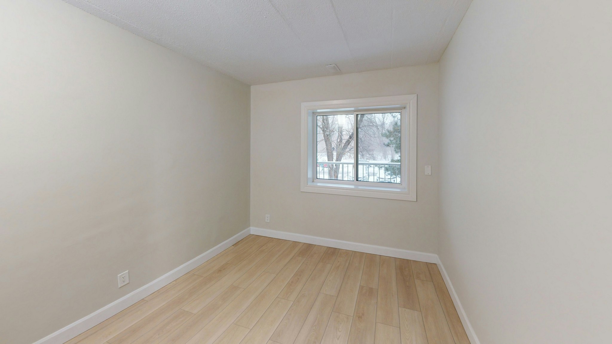2750B-01-348 Zephyr Avenue, Ottawa, ON, K2B 5Z9 - 4