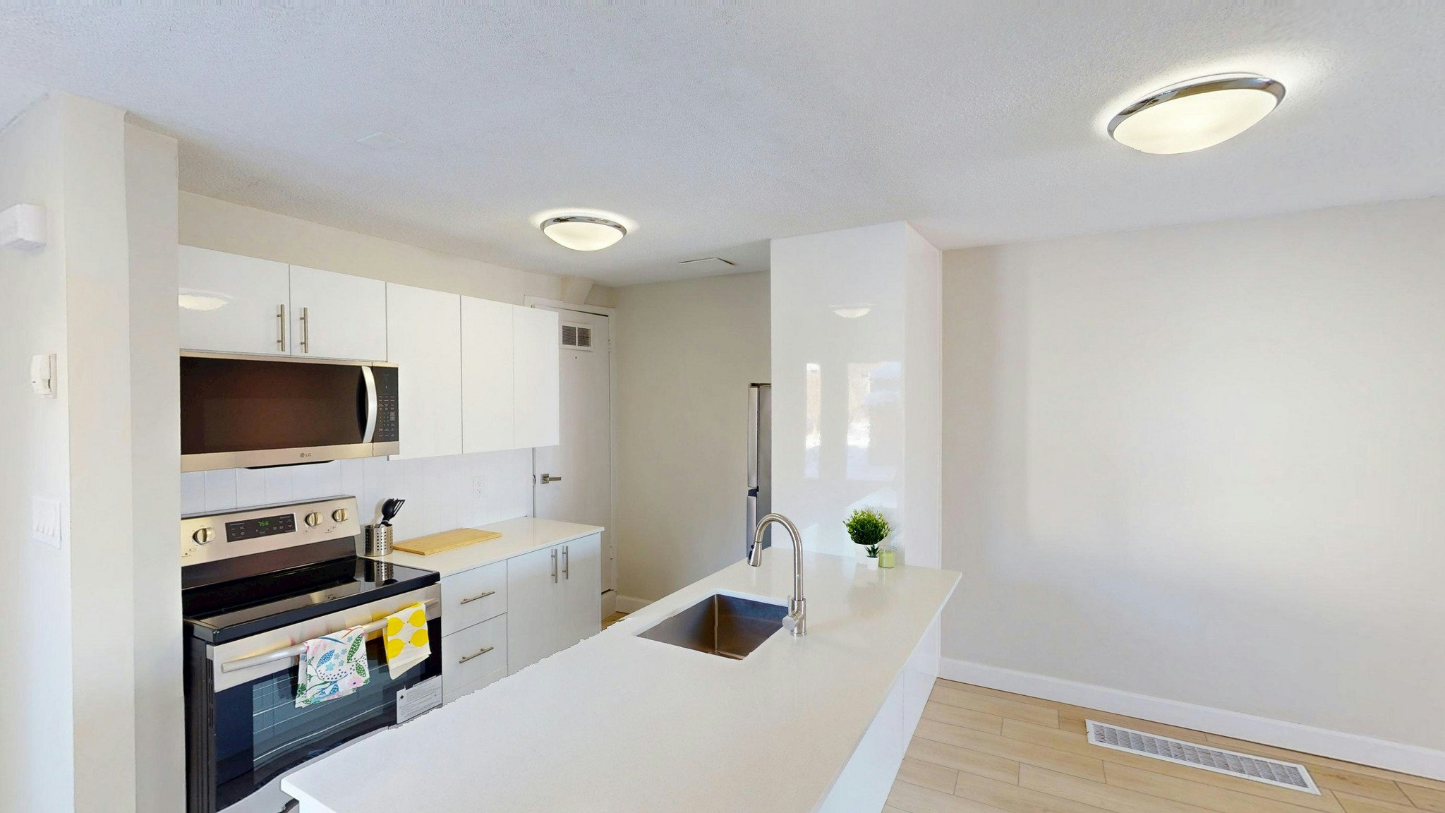 138B-02-2780 Rowatt Street, Ottawa, ON, K2B 6P1 - 3