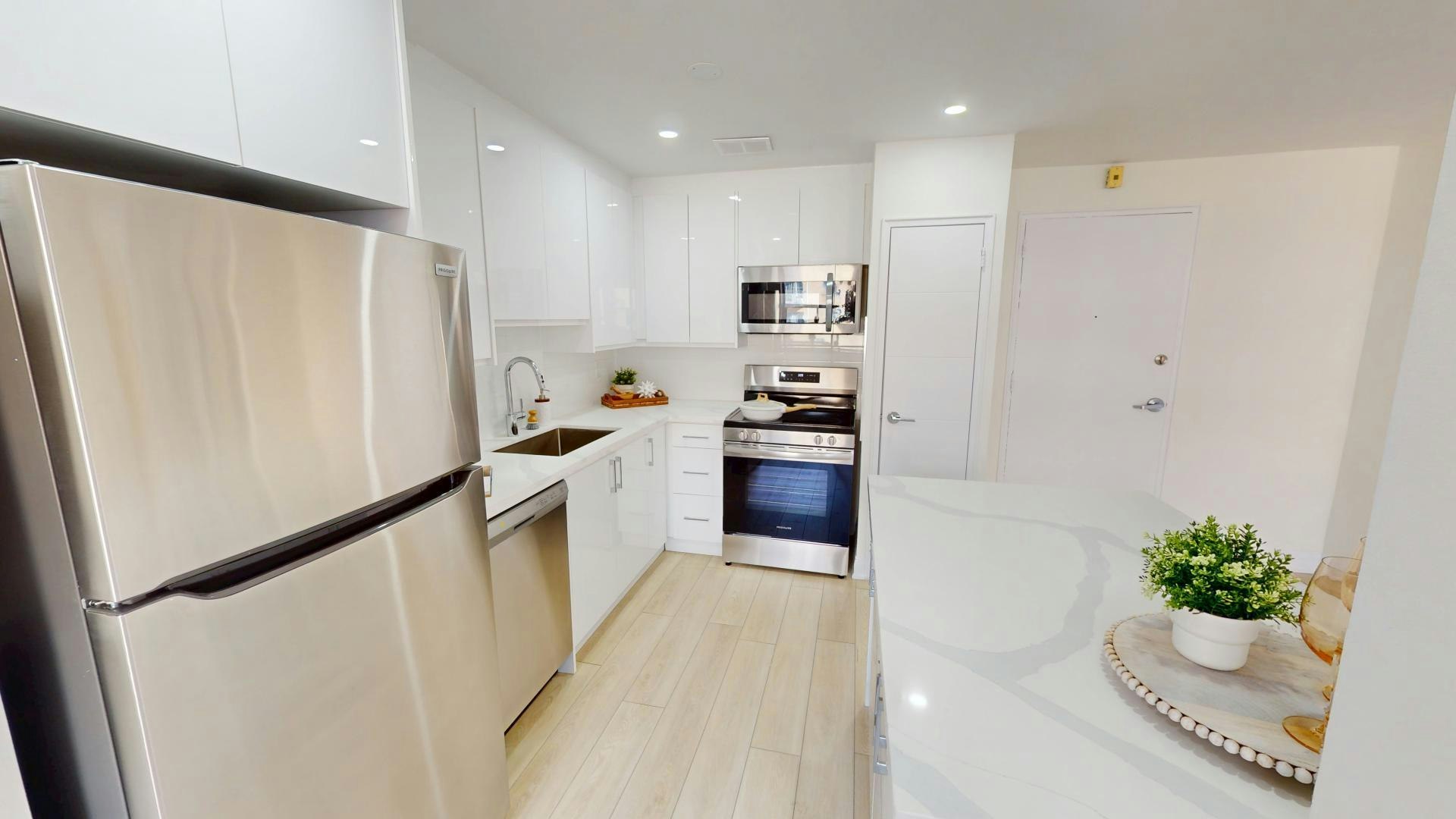 XXX2-455 Maple Avenue, Burlington, ON, L7S 1M1 - 2
