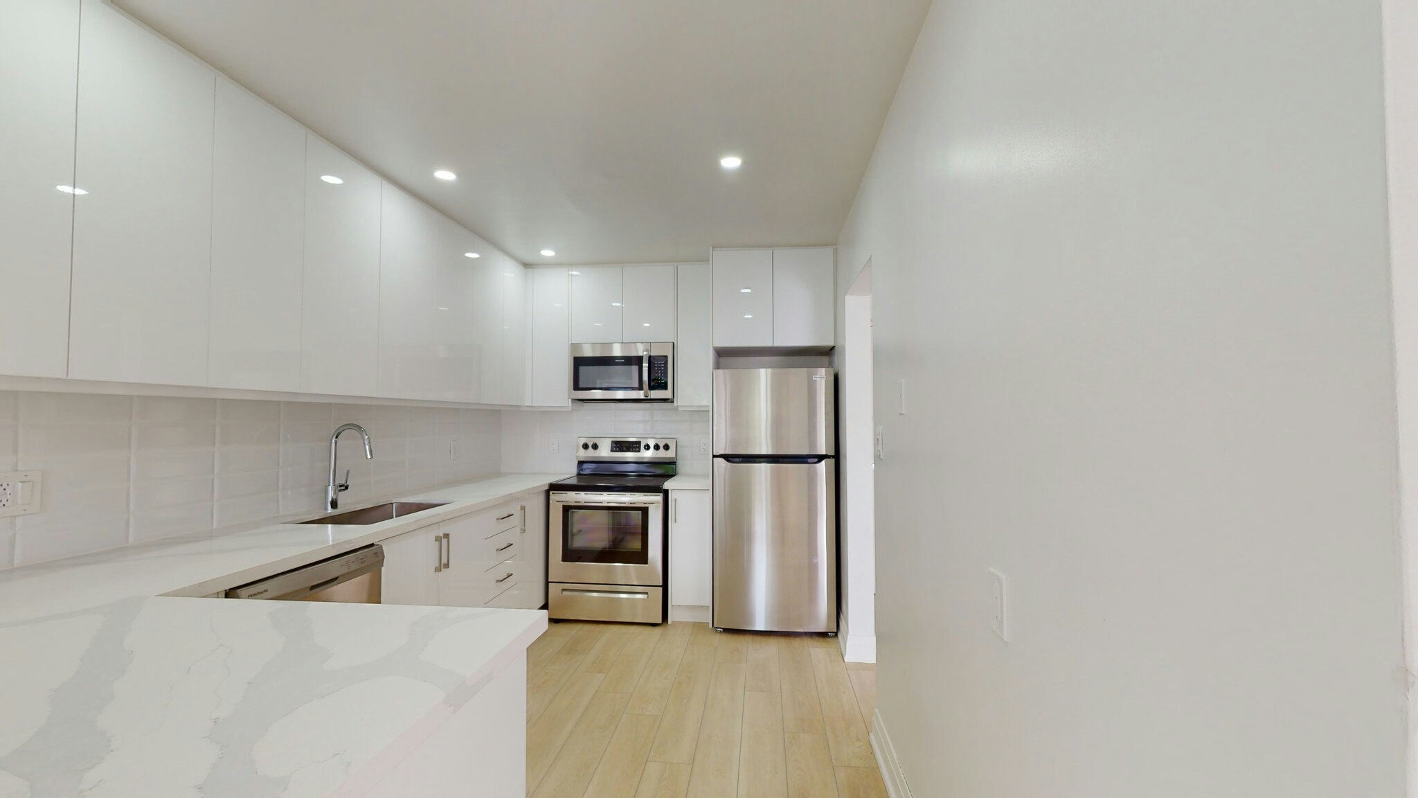 1259-11-1275 Brant St, Burlington, ON, L7P 1X7 - 8
