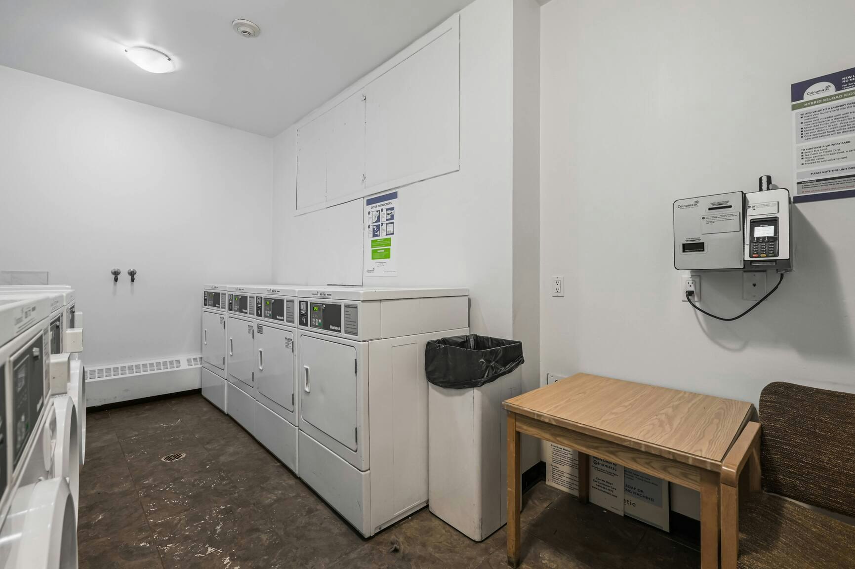 205-725 12 Avenue SW, Calgary, AB, T2R 0H9 - 26