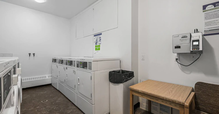 205-725 12 Avenue SW, Calgary, AB, T2R 0H9 - 26