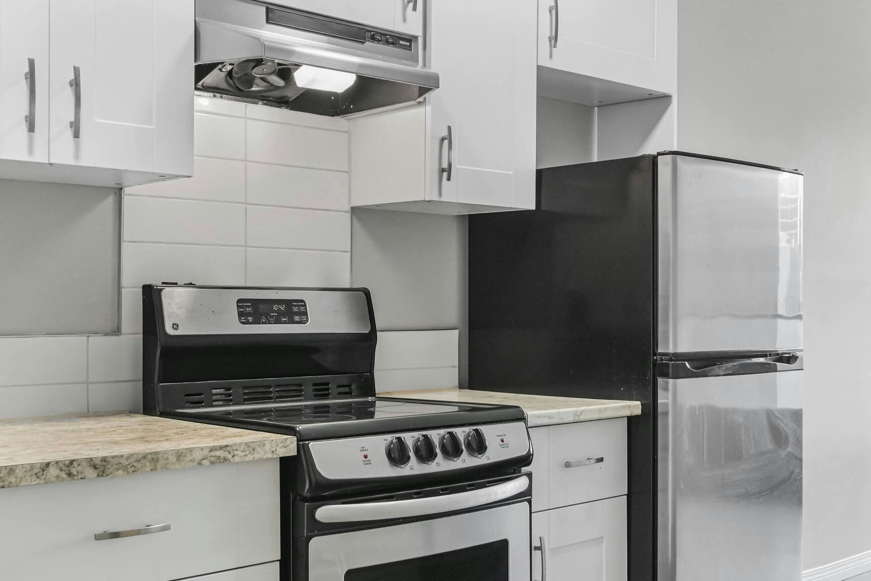 205-725 12 Avenue SW, Calgary, AB, T2R 0H9 - 5