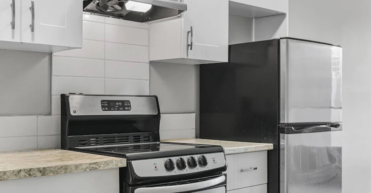 205-725 12 Avenue SW, Calgary, AB, T2R 0H9 - 5