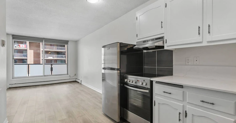 205-725 12 Avenue SW, Calgary, AB, T2R 0H9 - 15