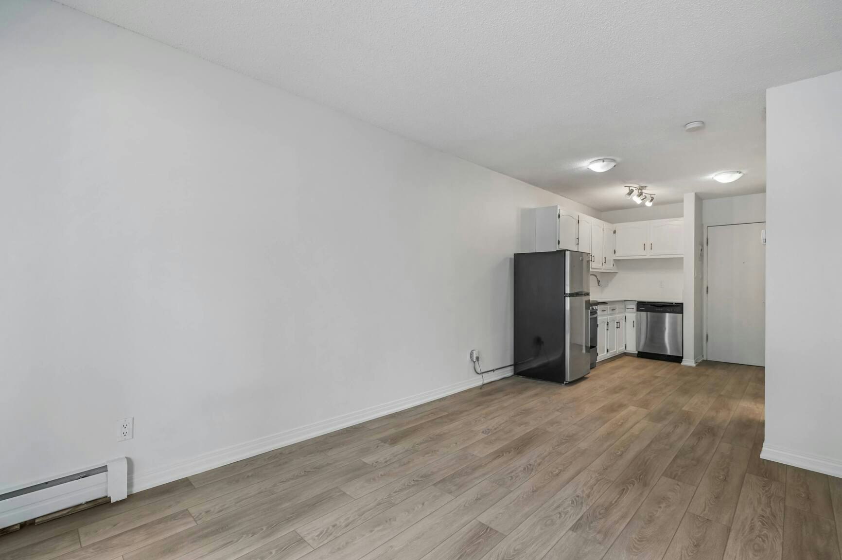 205-725 12 Avenue SW, Calgary, AB, T2R 0H9 - 17