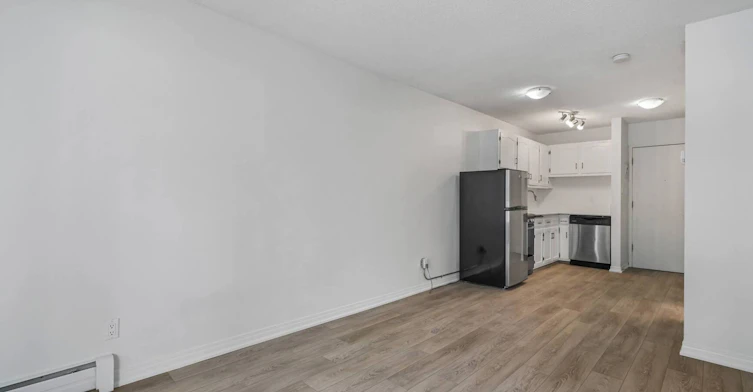 205-725 12 Avenue SW, Calgary, AB, T2R 0H9 - 17