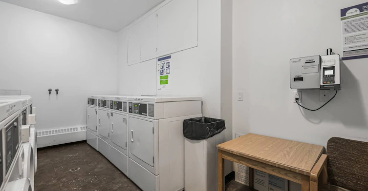 210-725 12 Avenue SW, Calgary, AB, T2R 0H9 - 26