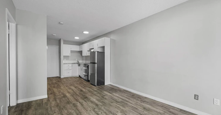 210-725 12 Avenue SW, Calgary, AB, T2R 0H9 - 10