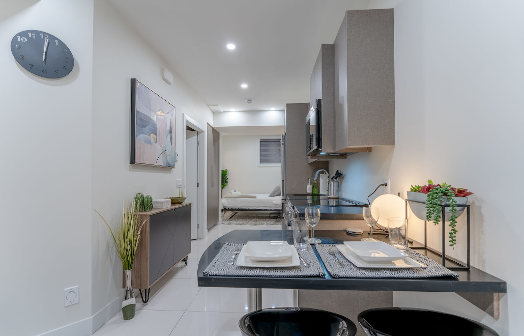 B-4  Street Northeast, Calgary, AB, T2E 3T5 - 3