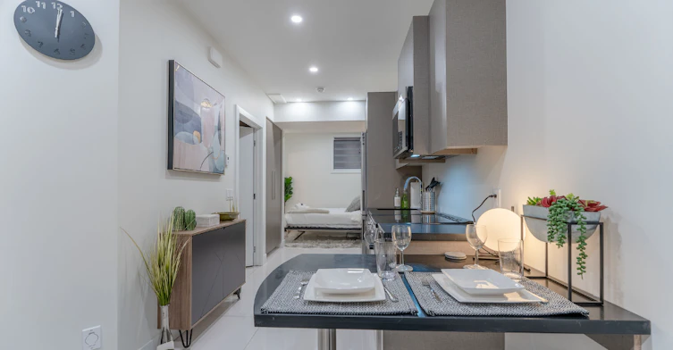 B-4 Street Northeast, Calgary, AB, T2E 3T5 - 3