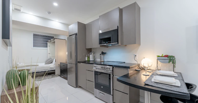 B-4 Street Northeast, Calgary, AB, T2E 3T5 - 9