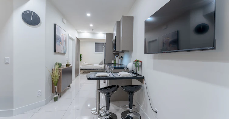 B-4 Street Northeast, Calgary, AB, T2E 3T5 - 6