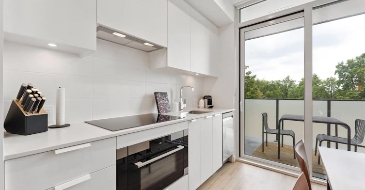 607-277 West 42nd Avenue, Vancouver, BC, V5Y 2T2 - 3