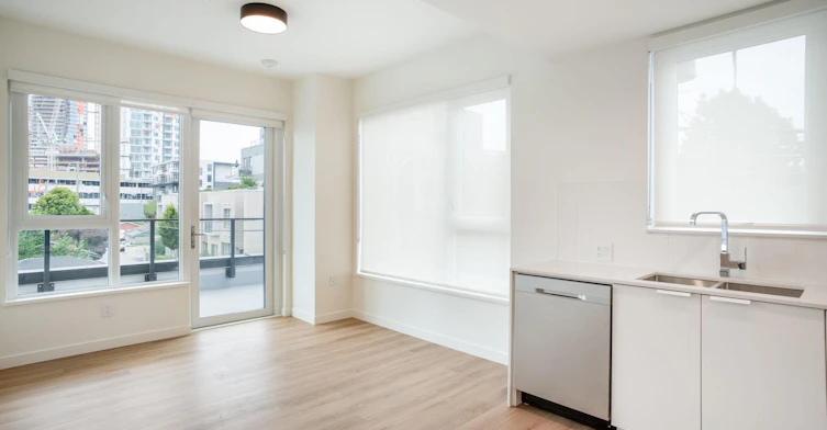 316-277 West 42nd Avenue, Vancouver, BC, V5Y 2T2 - 3