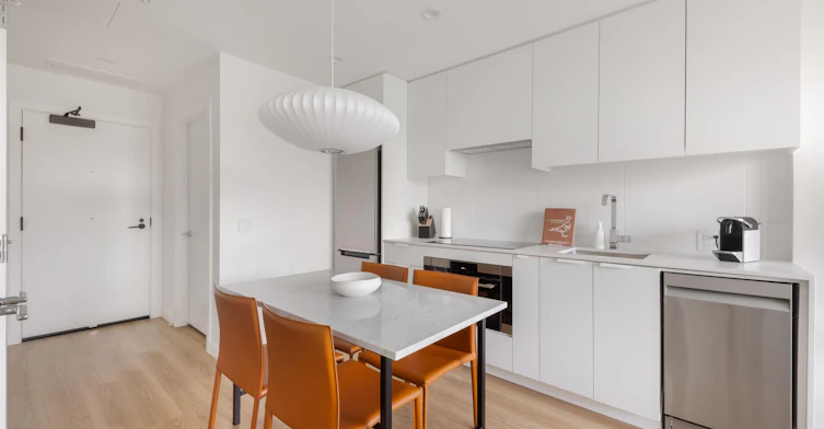 212-277 West 42nd Avenue, Vancouver, BC, V5Y 2T2 - 2