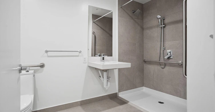 206-277 West 42nd Avenue, Vancouver, BC, V5Y 2T2 - 4