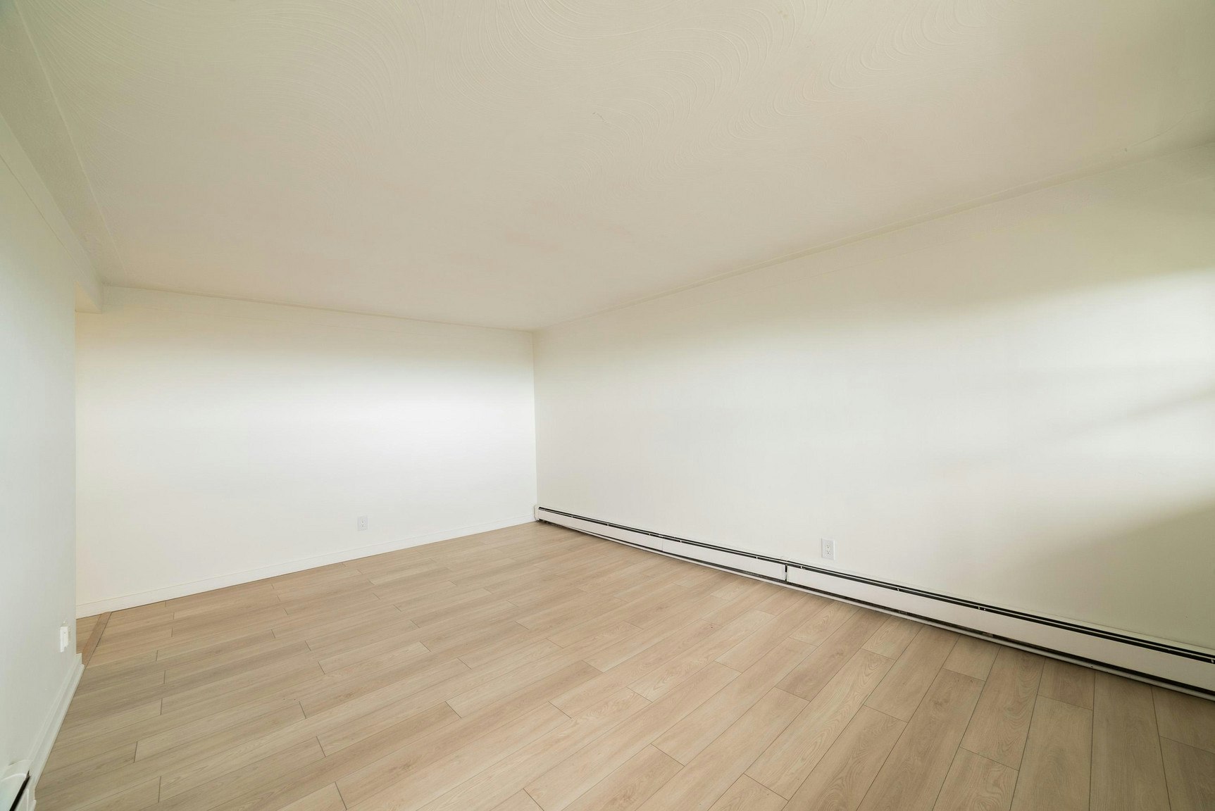 E-3 37th Street East, Hamilton, ON, L8V 4A7 - 6