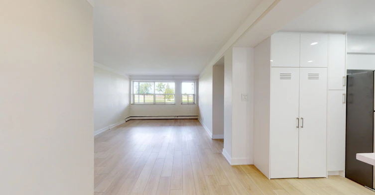 XXX2-3 37th Street East, Hamilton, ON, L8V 4A7 - 3