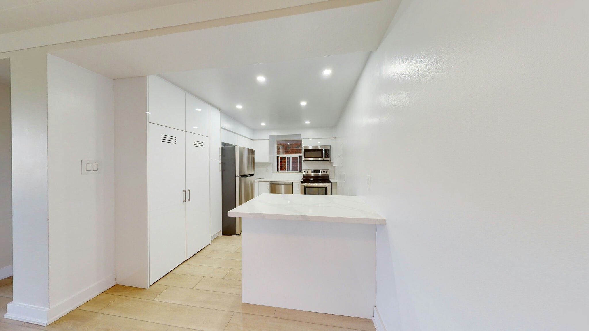 XXX2-3 37th Street East, Hamilton, ON, L8V 4A7 - 2