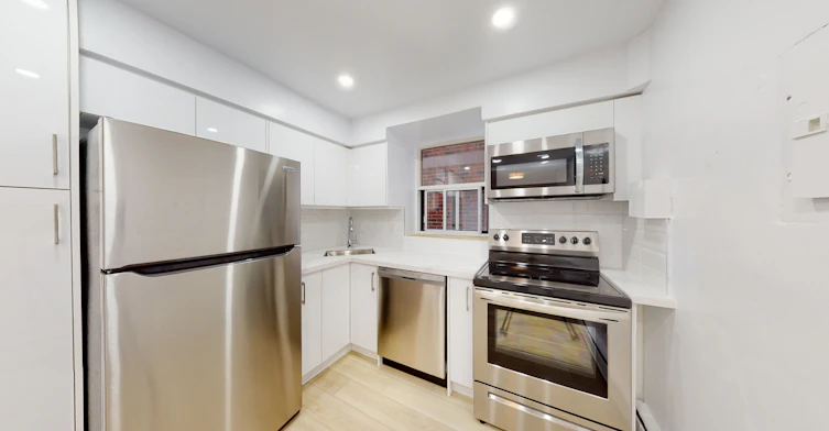 XXX2-3 37th Street East, Hamilton, ON, L8V 4A7