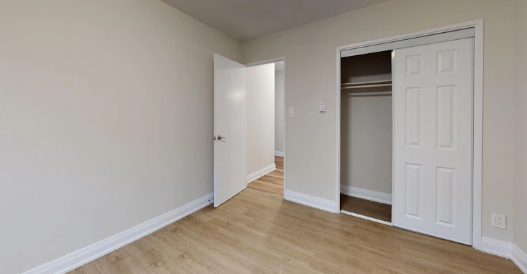 802-3 Slessor Boulevard, Grimsby, ON, L3M 3T2 - 5