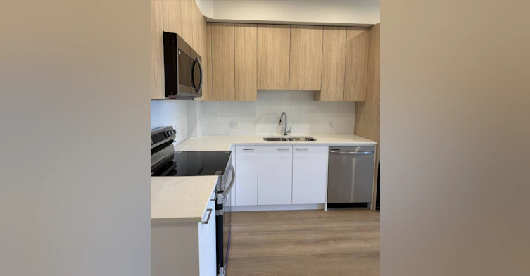 115-32123 George Ferguson Way, Abbotsford, BC, V2T 2K8 - 32