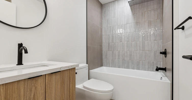 10306 138 Street Northwest, Edmonton, AB, T5N 3W5
