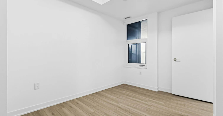 201-7439 Kingston Road, Toronto, ON, M1B 0G1 - 18