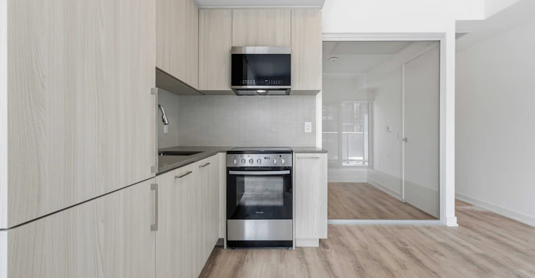 221-7439 Kingston Road, Toronto, ON, M1B 0G1 - 12