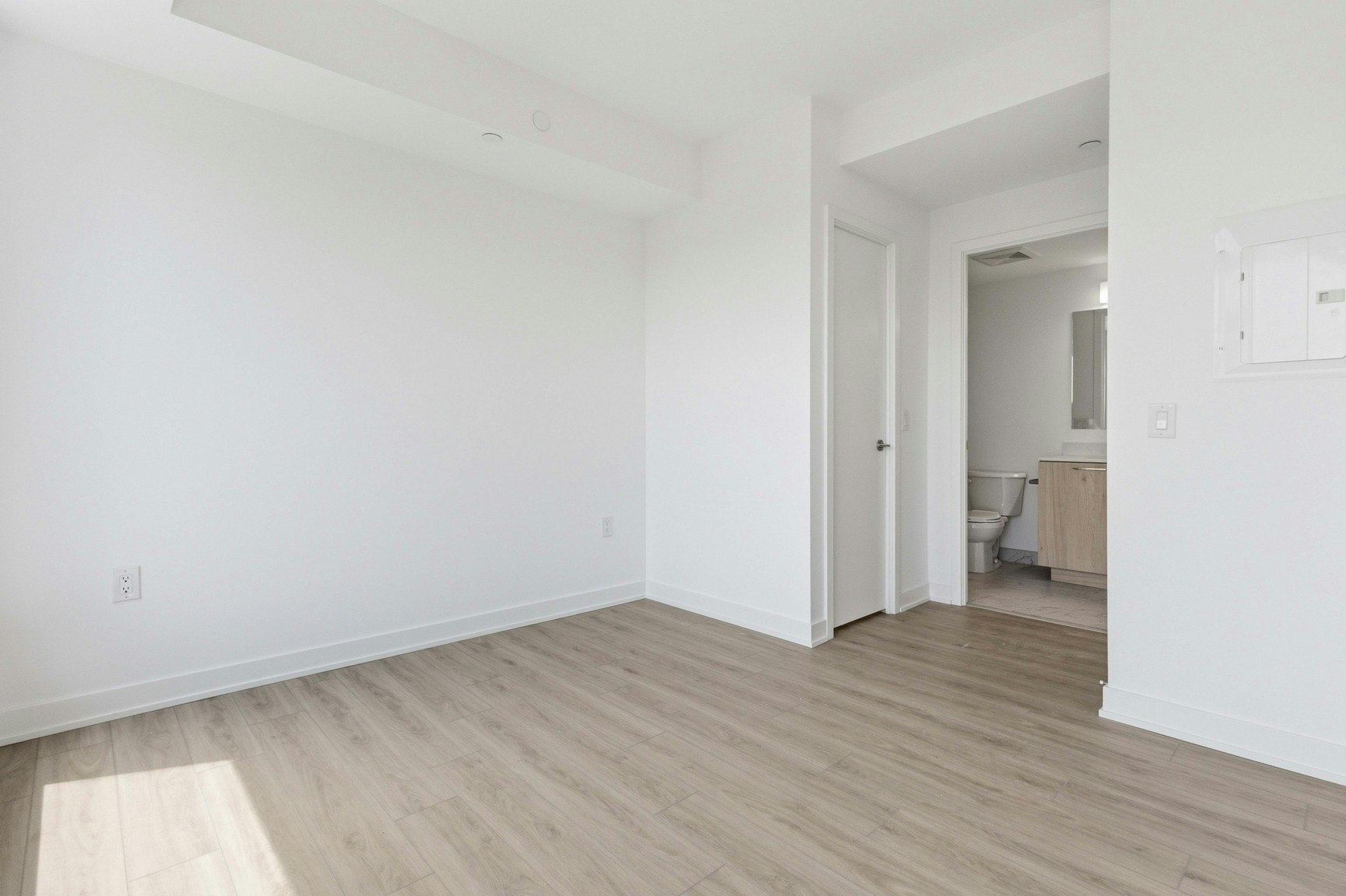 205-7439 Kingston Road, Toronto, ON, M1B 0G1 - 25