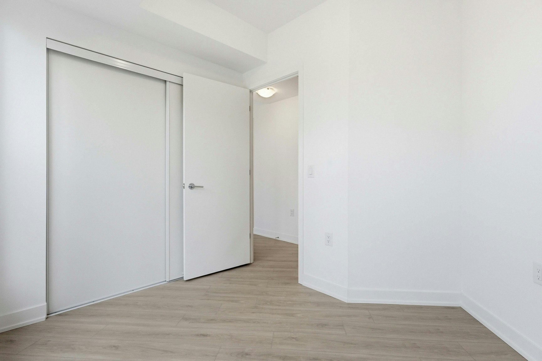 205-7439 Kingston Road, Toronto, ON, M1B 0G1 - 6