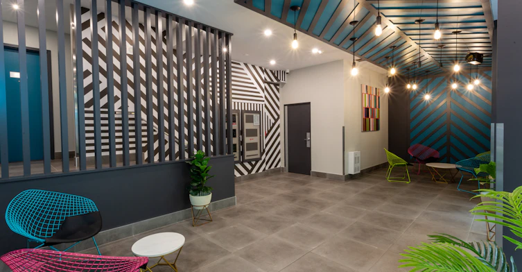 0401-3474 Hutchison, Montréal, QC, H2X 2G7 - 9