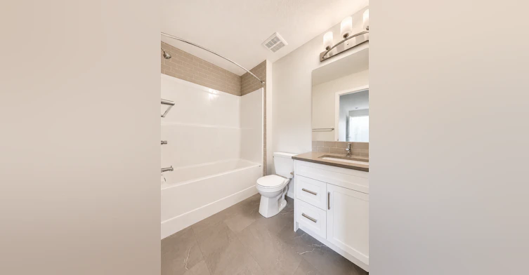 102-815 17 Avenue Northwest, Calgary, AB, T2M 0P1 - 12