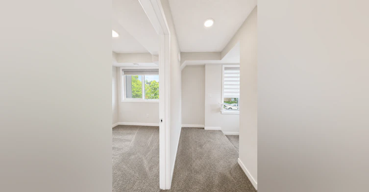 102-815 17 Avenue Northwest, Calgary, AB, T2M 0P1 - 10